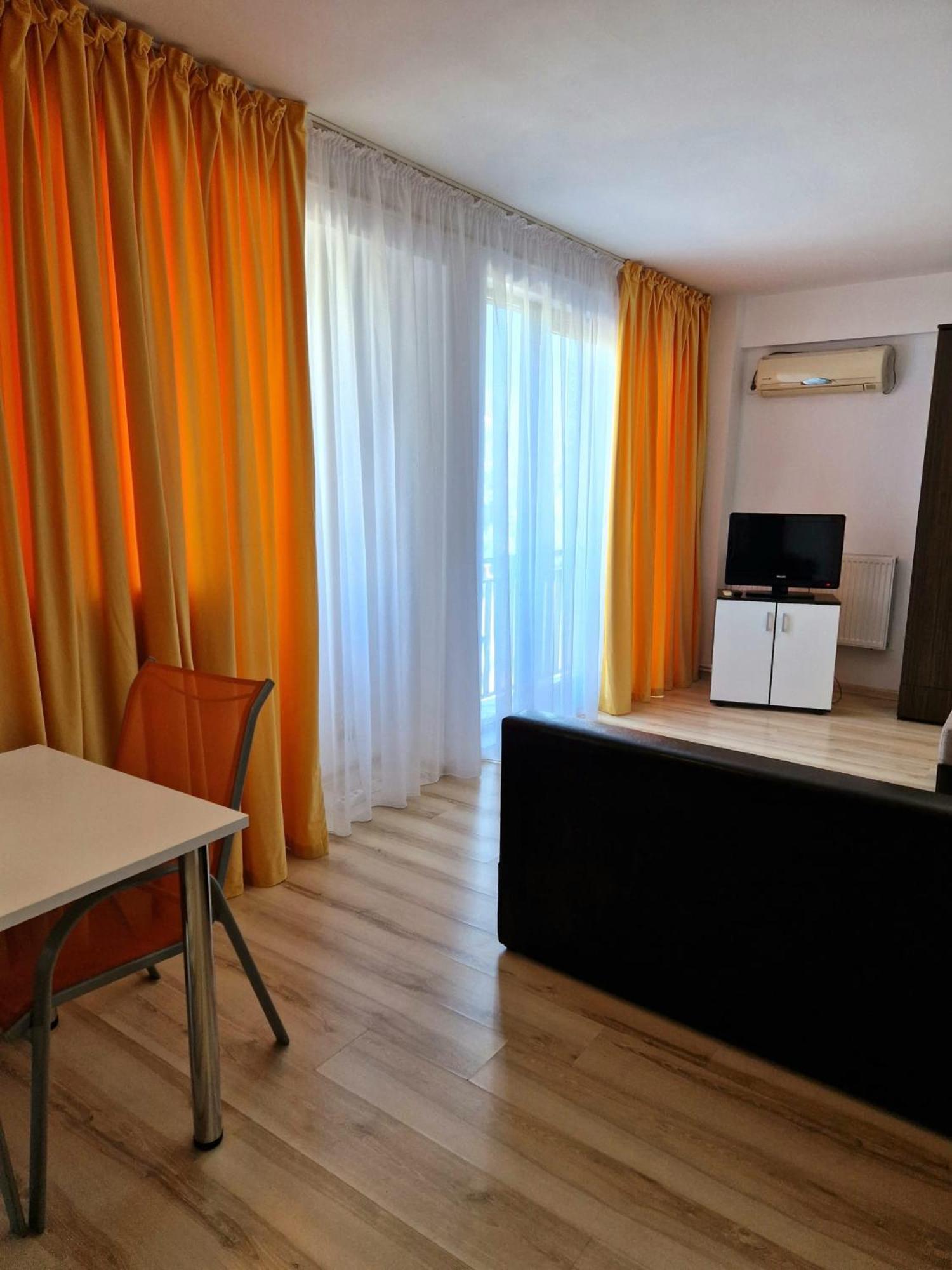 Apartment Adina *